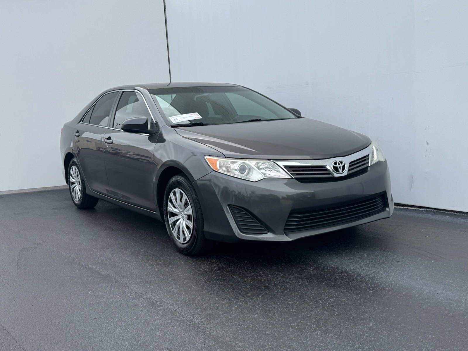 Used 2014 Toyota Camry L with VIN 4T1BF1FK3EU798558 for sale in Clearwater, FL