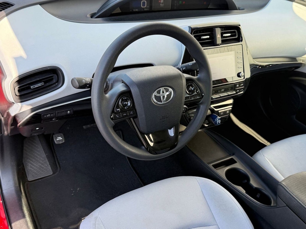 Certified 2020 Toyota Prius LE (LE (Natl)) Hatchback