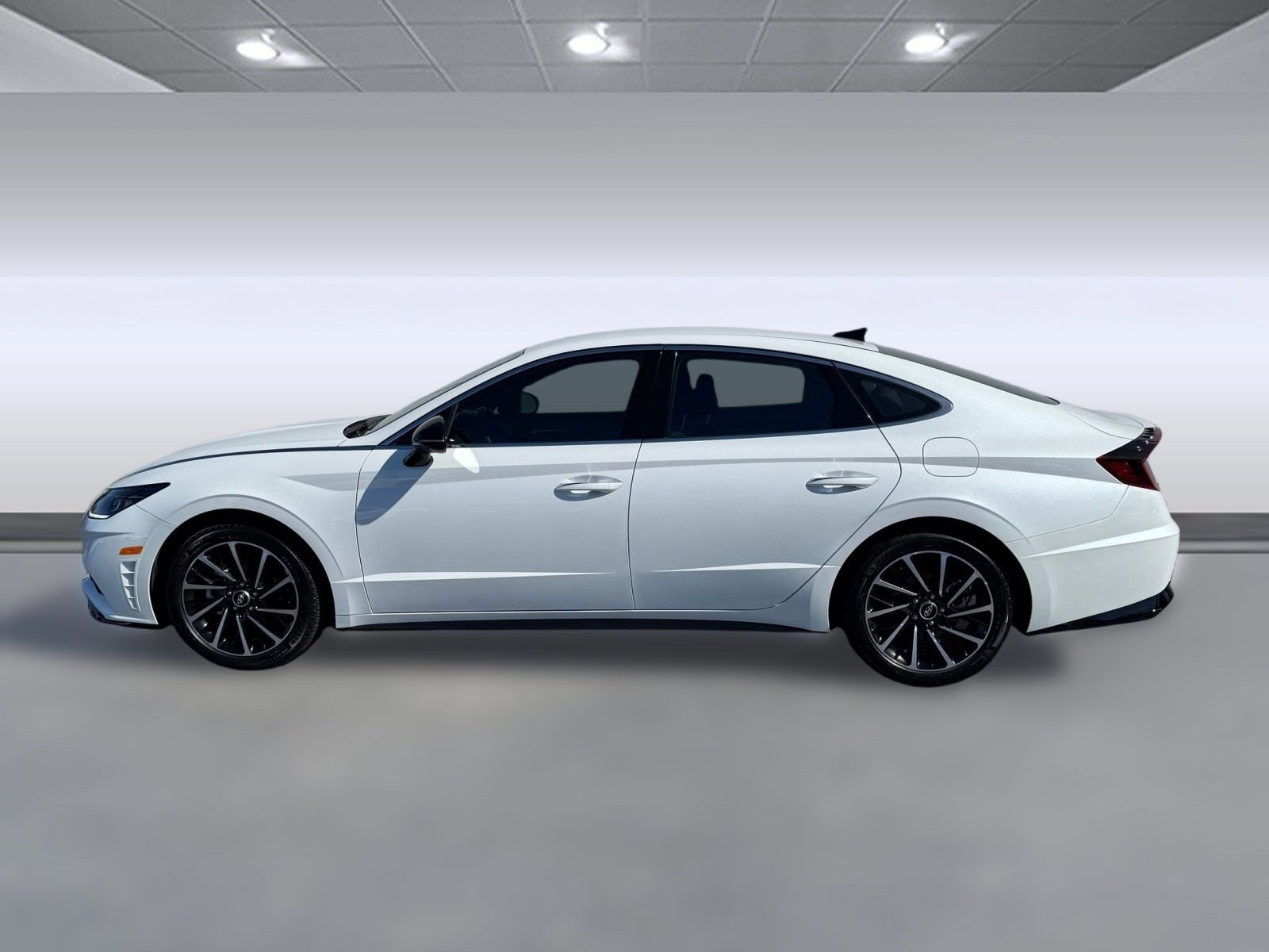 2020 Hyundai Sonata SEL Plus photo 2