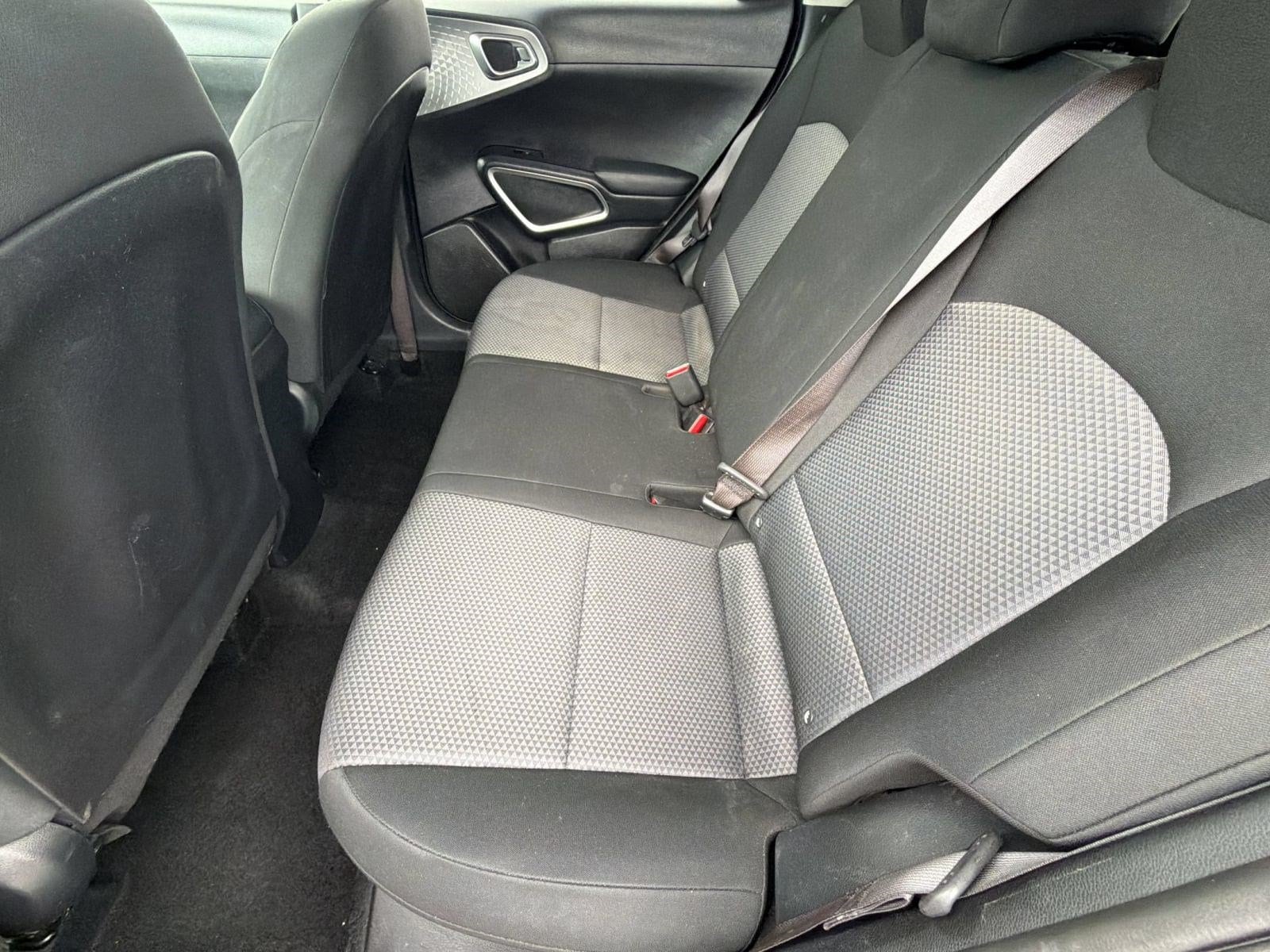 2025 Kia Soul LX - Photo 22