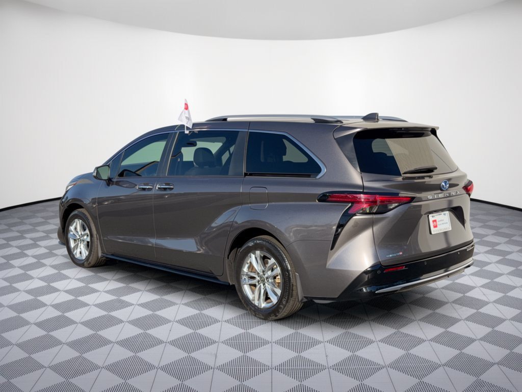 Certified 2024 Toyota Sienna Sienna Limited (Limited FWD 7-Passenger (Natl)) Van Passenger Van