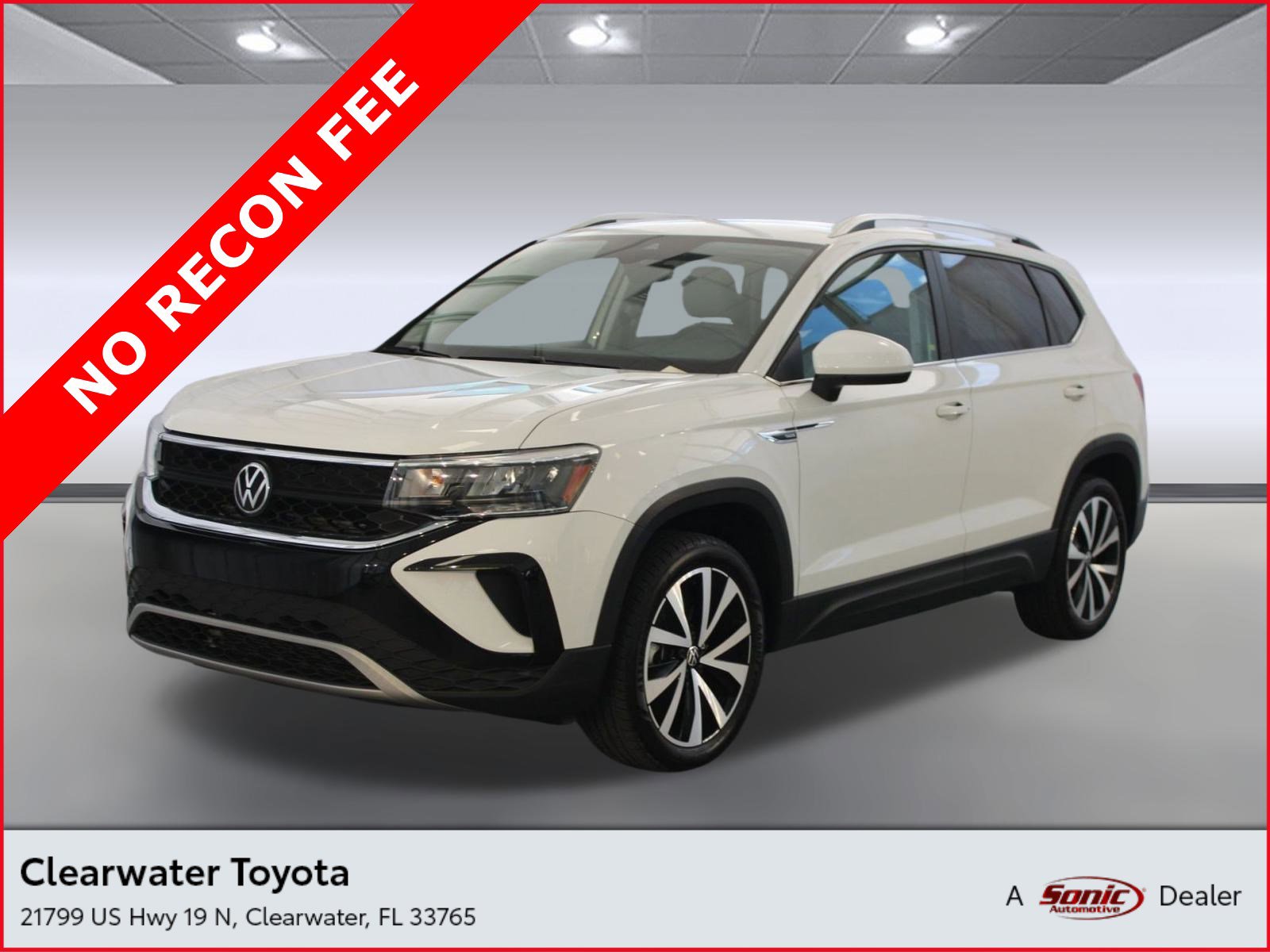 2023 Volkswagen Taos SE's photo