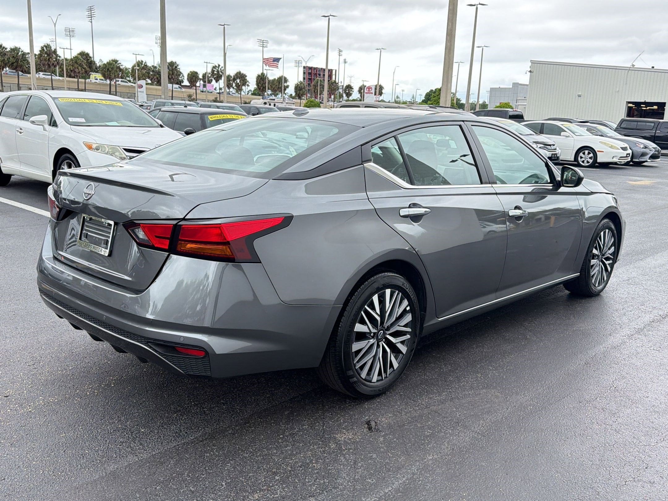 2025 Nissan Altima SV - Photo 8