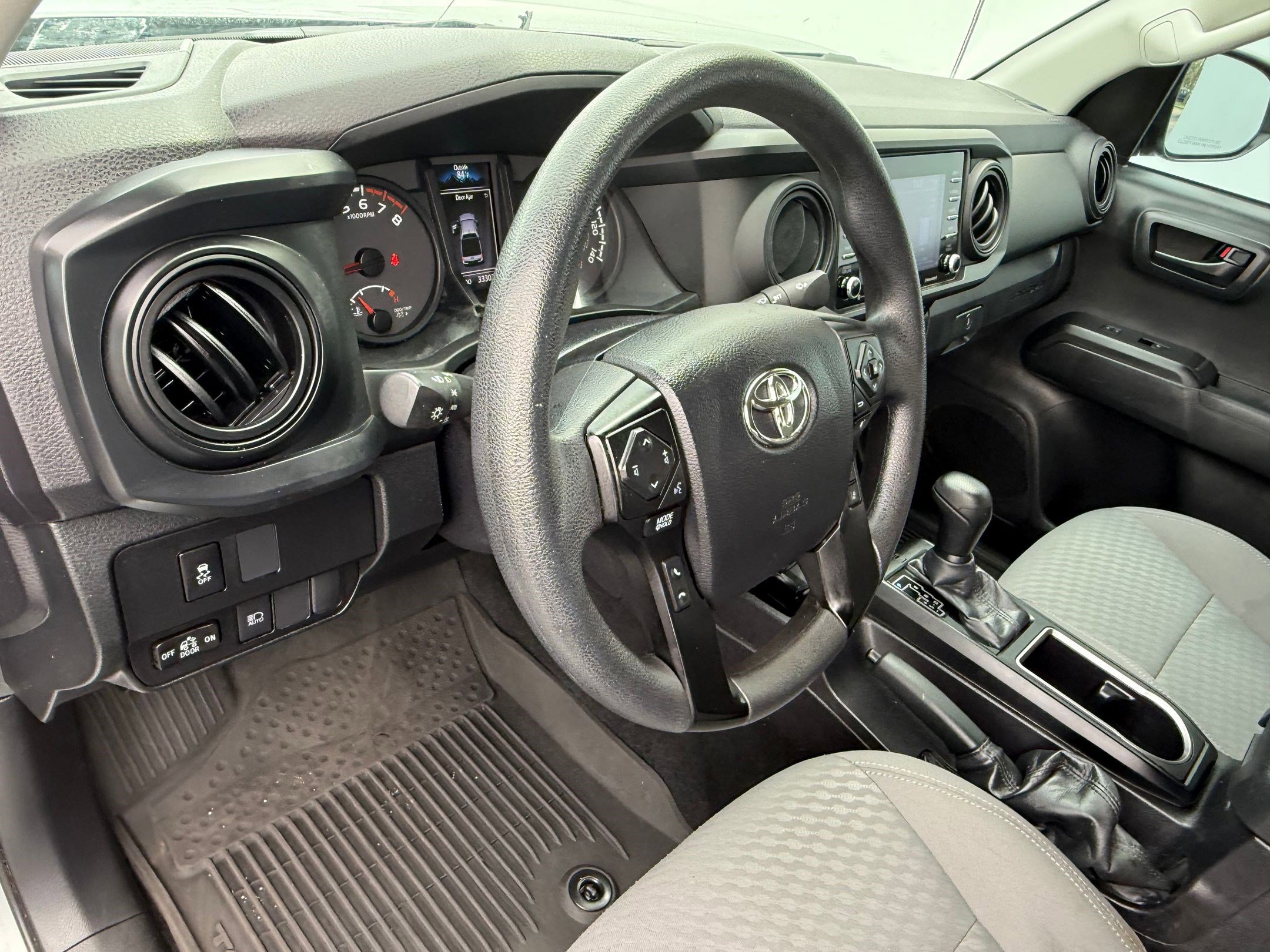 2023 Toyota Tacoma SR Double Cab V6 photo 3