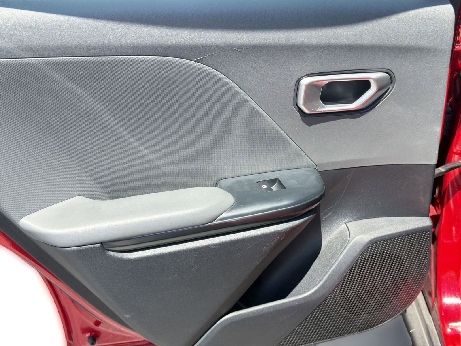 2025 Kia K4 LXS - Photo 27
