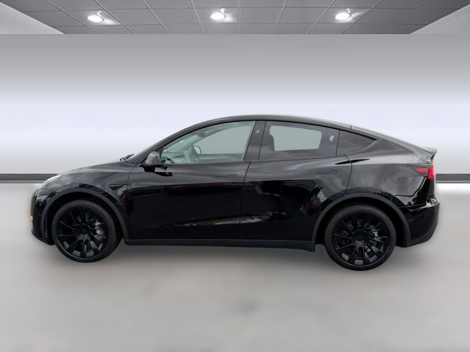 Used 2024 Tesla Model Y Long Range with VIN 7SAYGDED6RF097840 for sale in Clearwater, FL