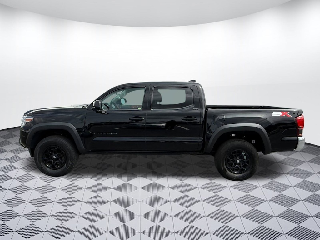 Certified 2023 Toyota Tacoma SR5 (SR5 Double Cab 5ft. Bed V6 AT (Natl)) Truck Double Cab