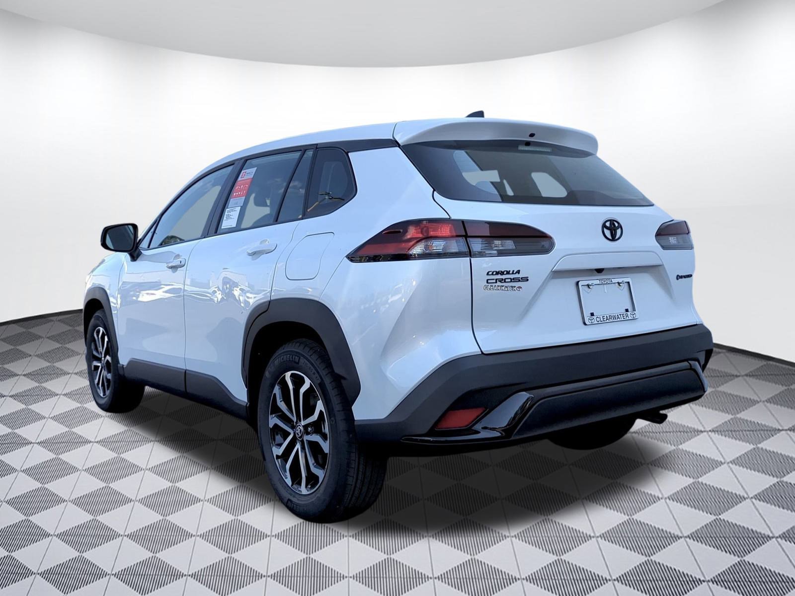2026 Toyota Corolla Hybrid S photo 3