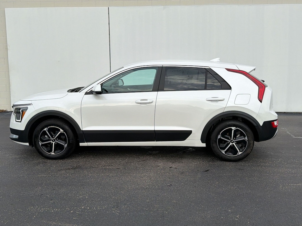 Used 2026 Kia Niro Niro LX (LX FWD) SUV