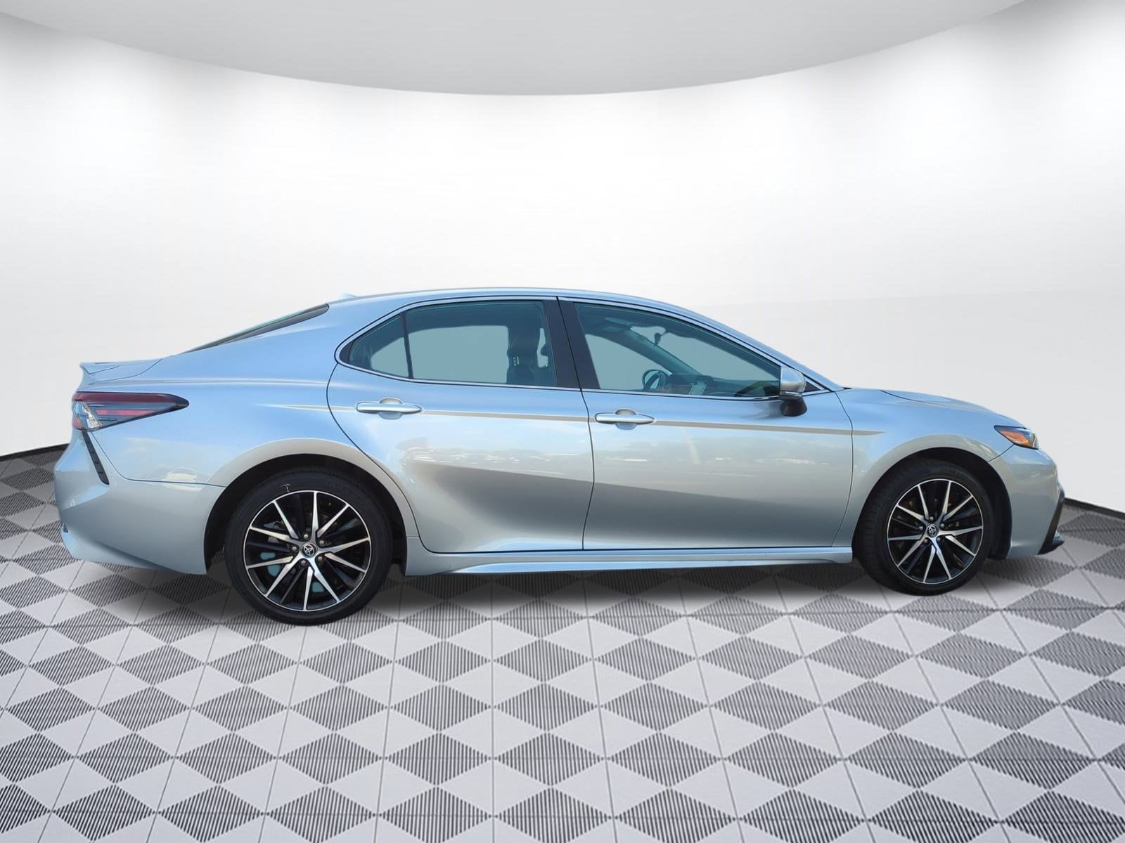 Used 2023 Toyota Camry SE with VIN 4T1G11AK6PU176518 for sale in Clearwater, FL