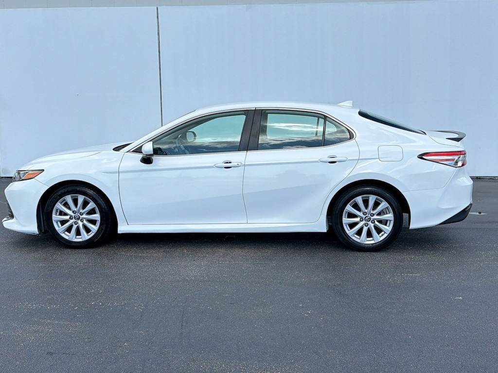 Used 2019 Toyota Camry LE (LE Auto (Natl)) Sedan