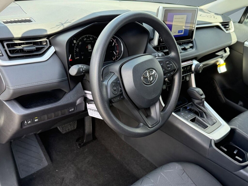 Used 2025 Toyota RAV4 XLE SUV