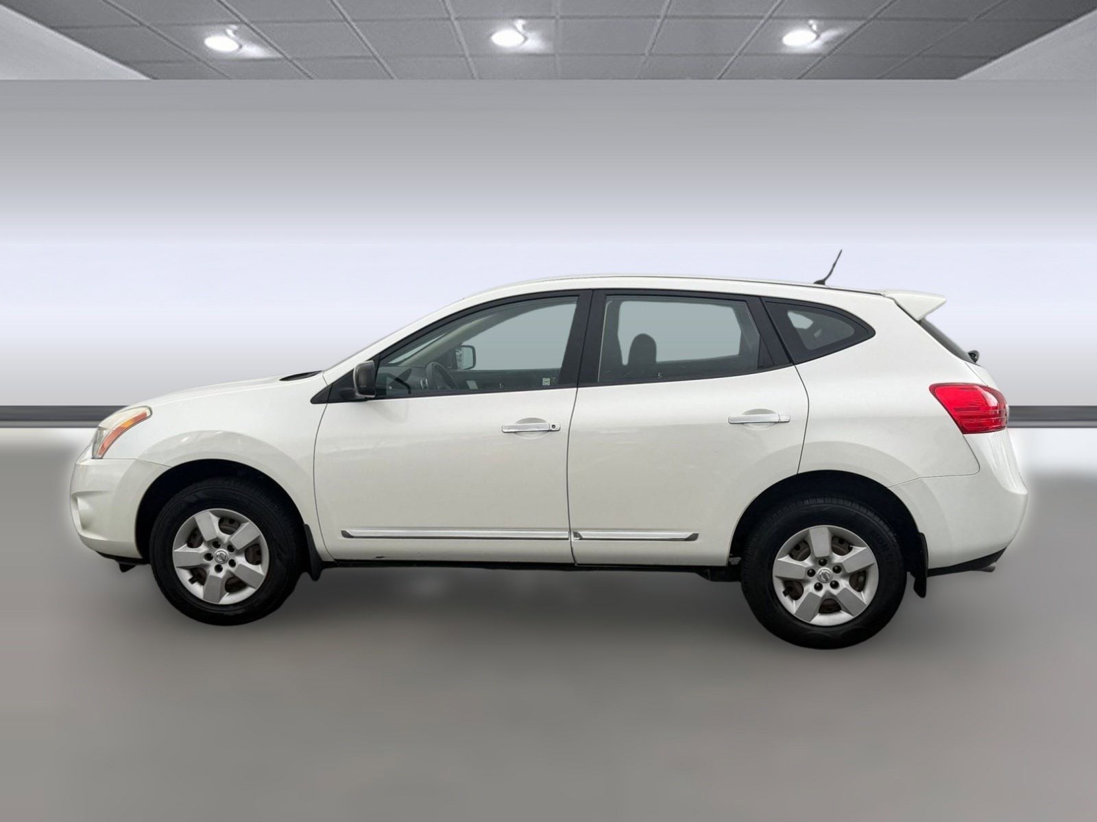 Used 2011 Nissan Rogue S with VIN JN8AS5MT3BW175038 for sale in Clearwater, FL
