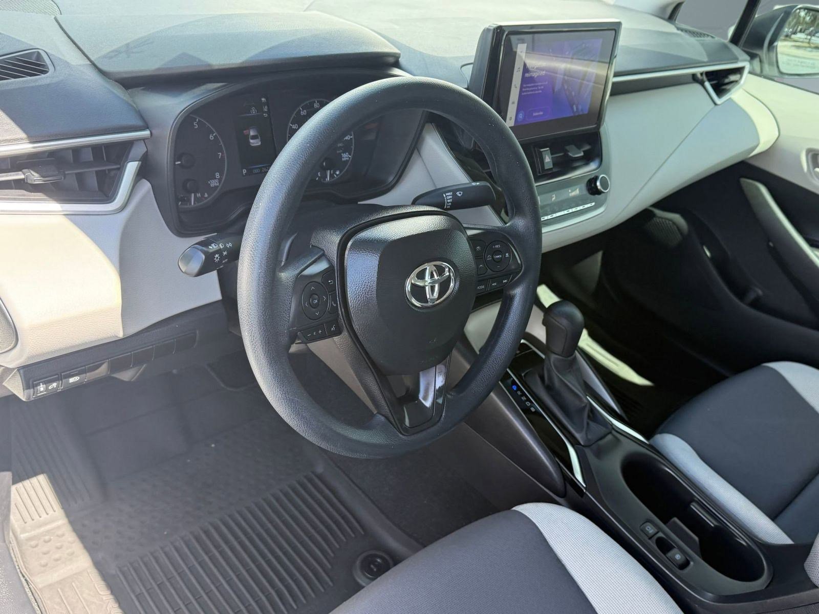 2024 Toyota Corolla LE photo 4