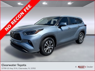 Used 2023 Toyota Highlander XLE (XLE FWD (Natl)) SUV for sale in Clearwater