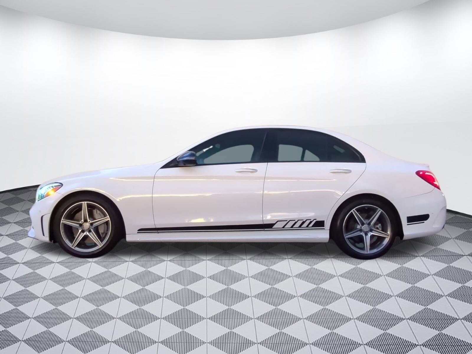 2020 Mercedes Benz C 300 Sedan photo 2