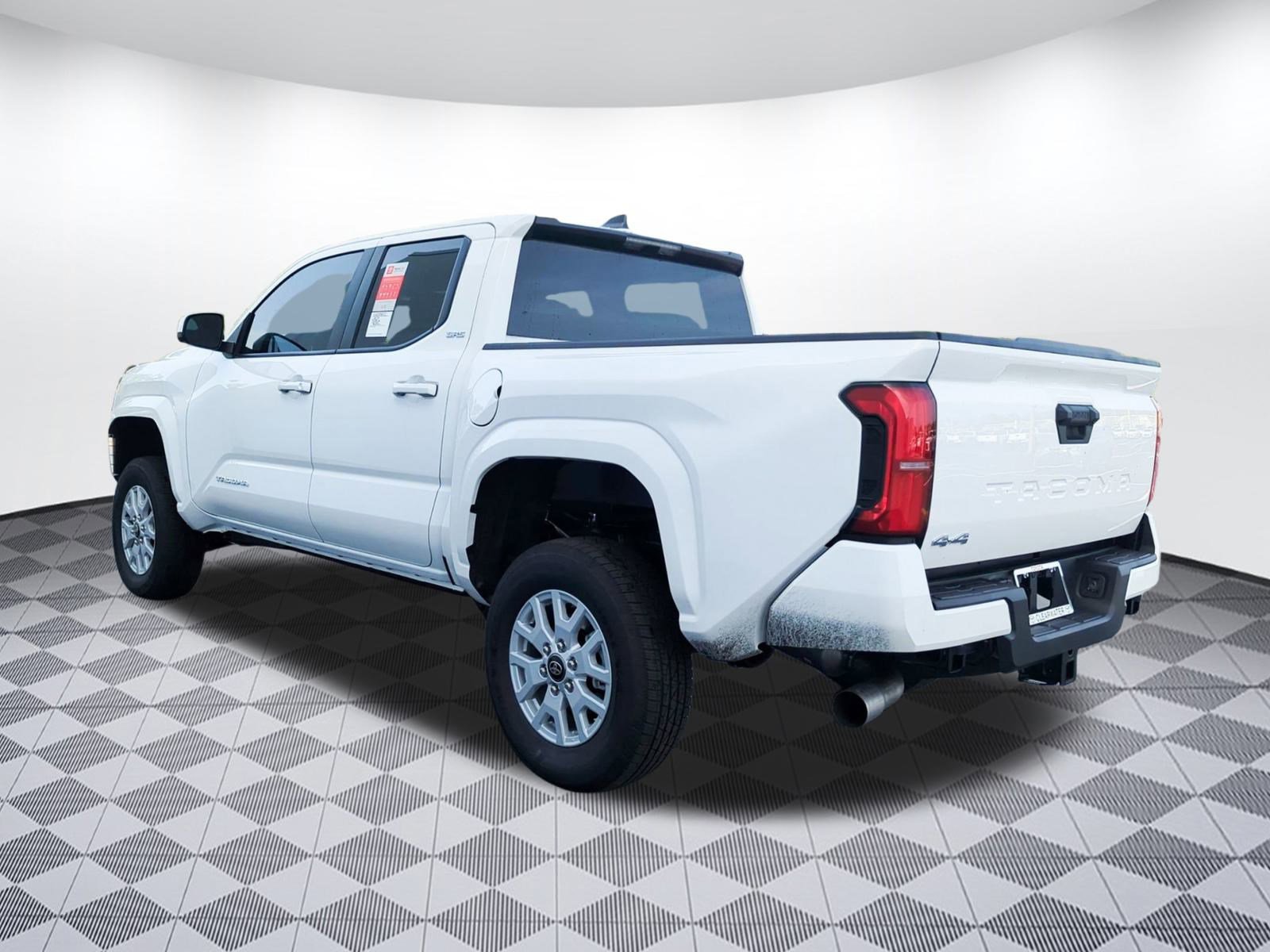 2025 Toyota Tacoma SR5 4x4 Double Cab photo 2