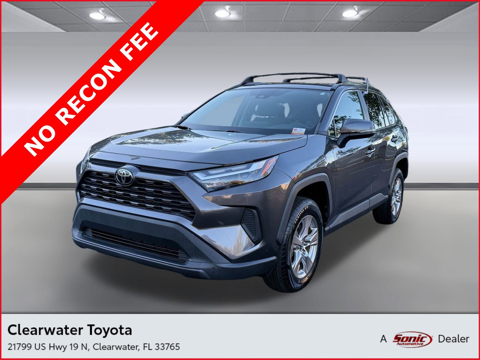 2022 Toyota RAV4 XLE's photo