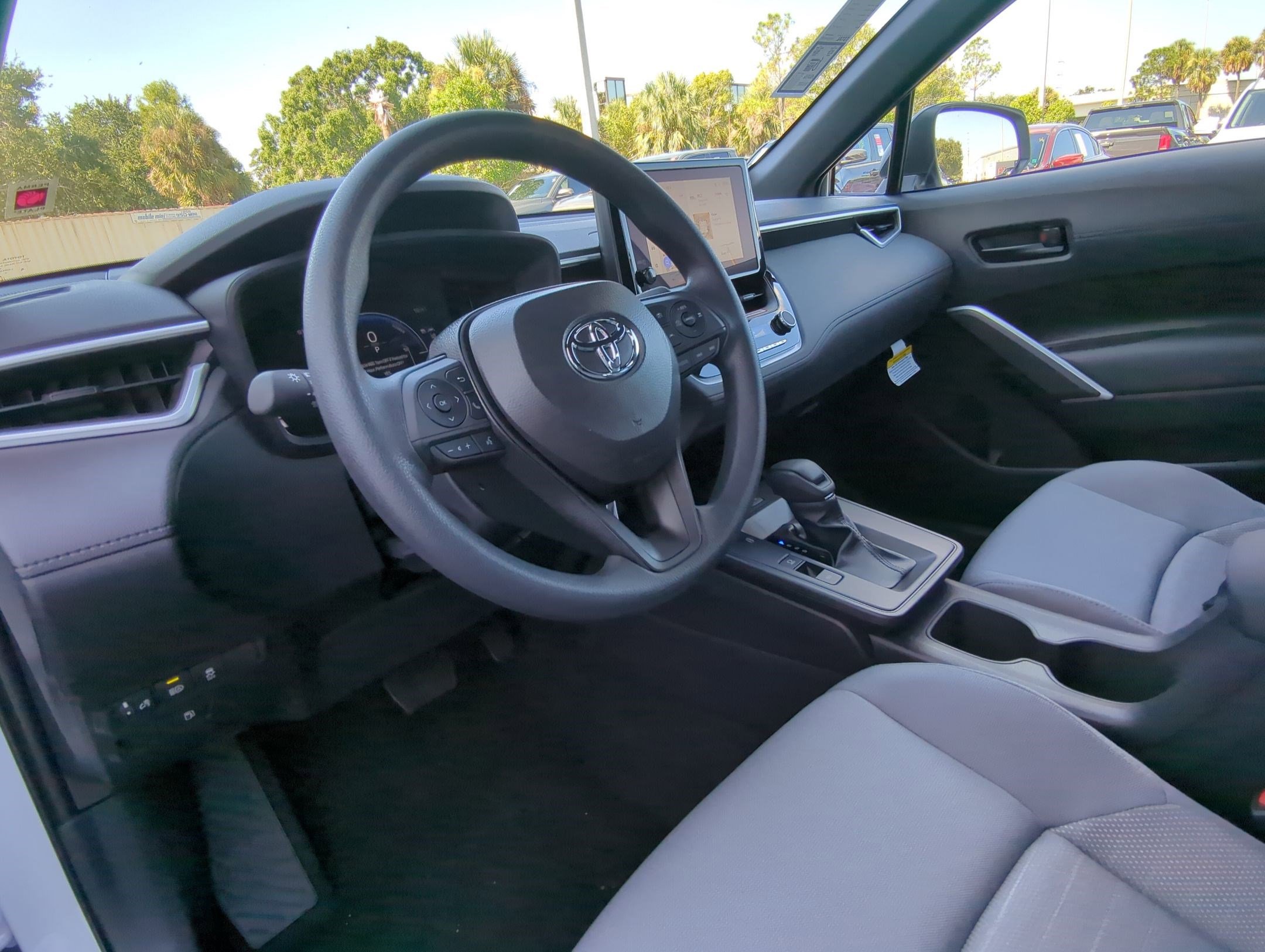 2026 Toyota Corolla Hybrid S photo 4