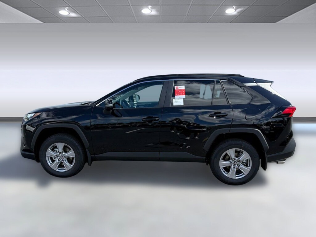 Used 2025 Toyota RAV4 XLE SUV