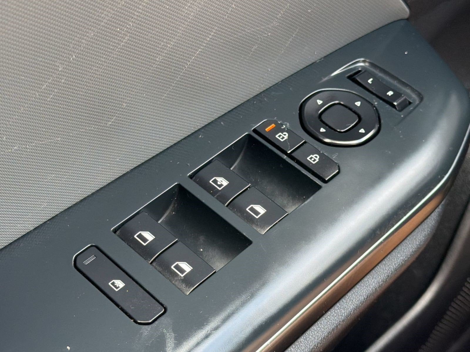 2025 Kia K4 LXS - Photo 30
