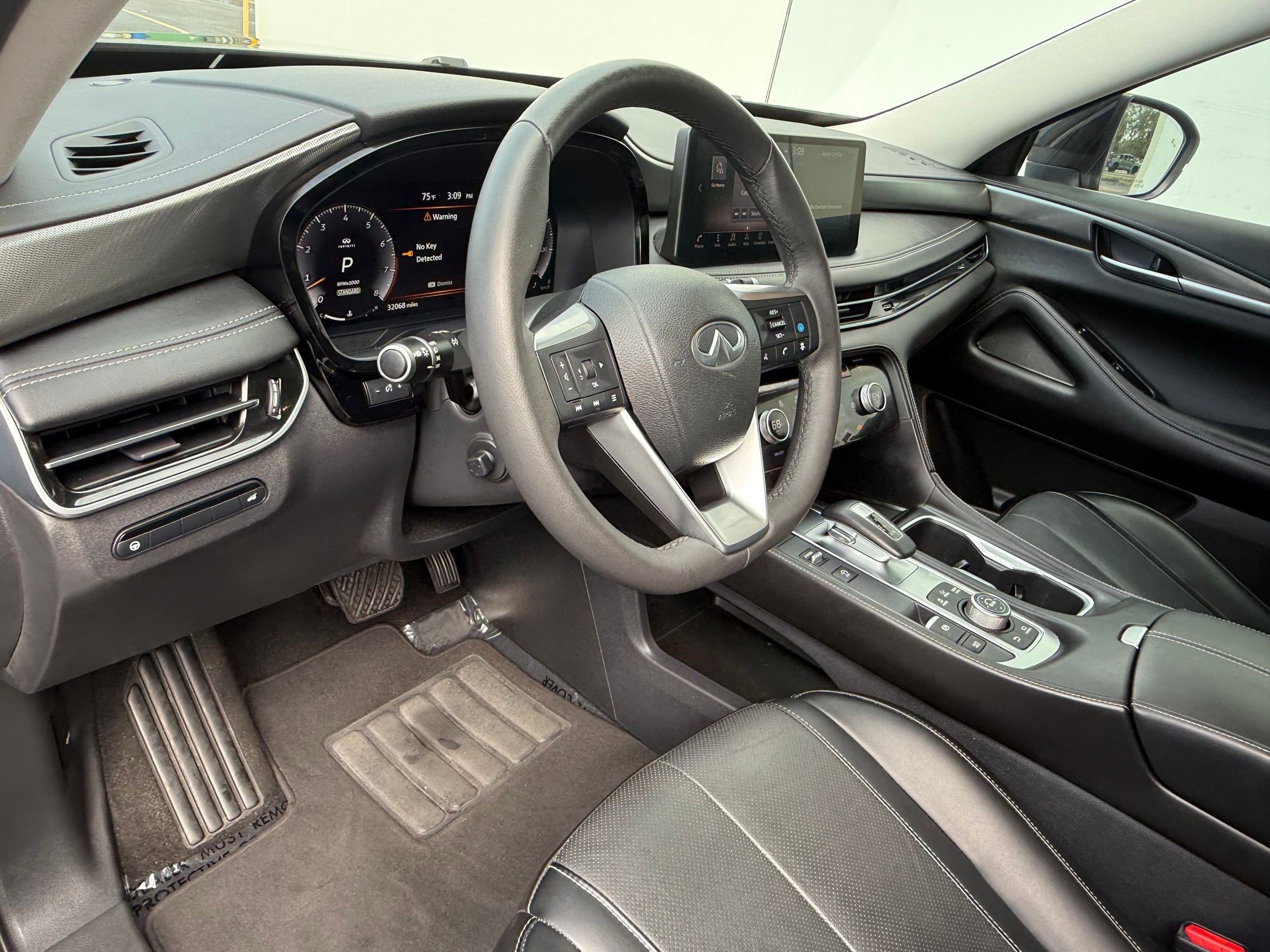 2023 Infiniti QX60 Luxe photo 4