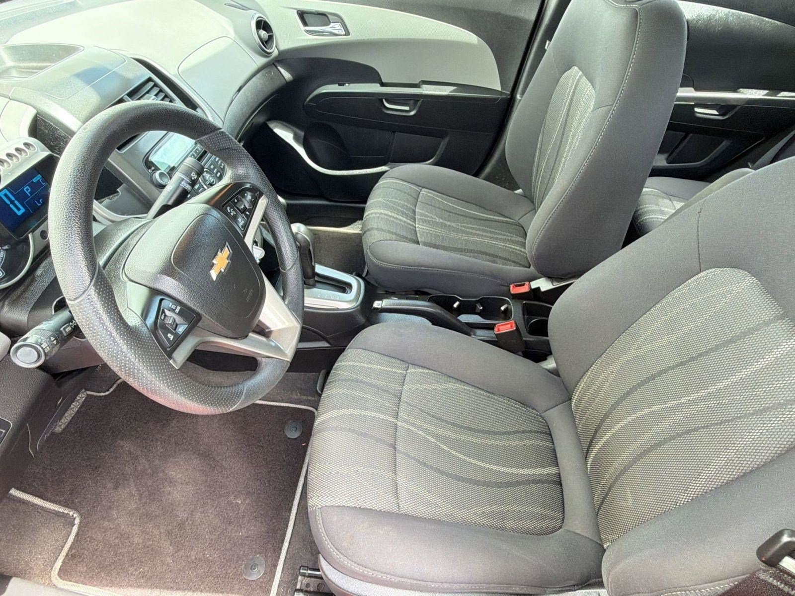 Sonic LT (4dr Sdn Auto LT) Sedan