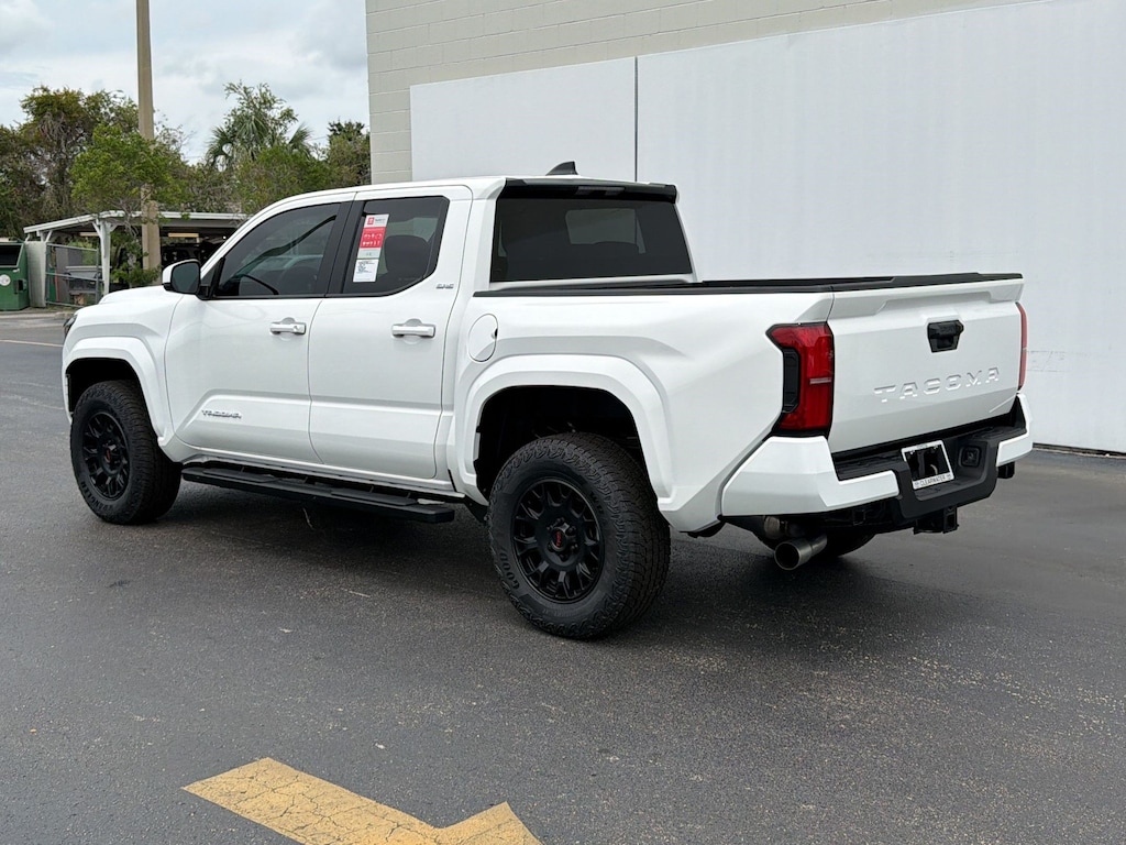 Used 2026 Toyota Tacoma Tacoma SR5 (SR5 Double Cab 5 Bed AT (Natl)) Truck Double Cab