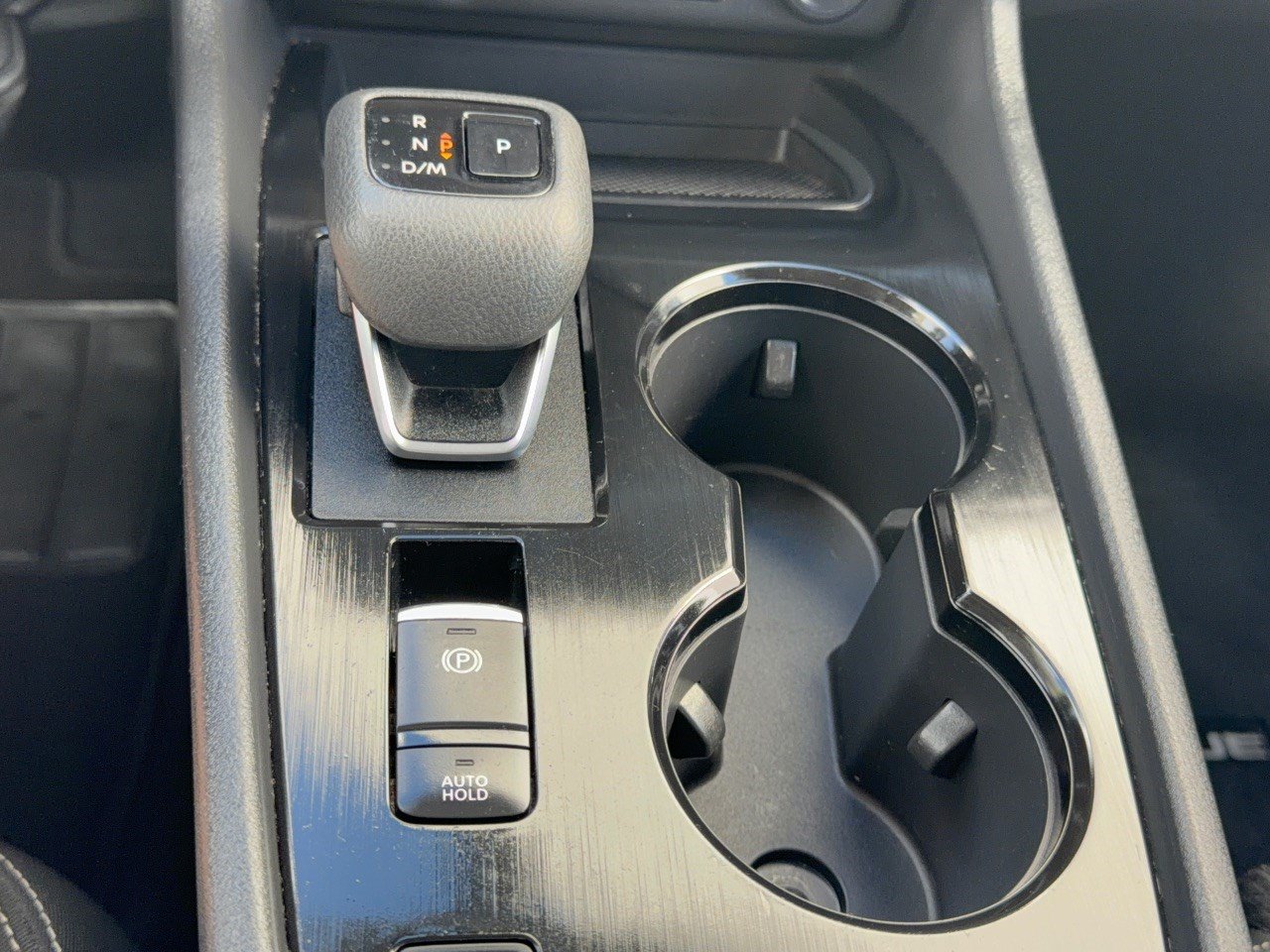 2025 Nissan Rogue SV - Photo 20