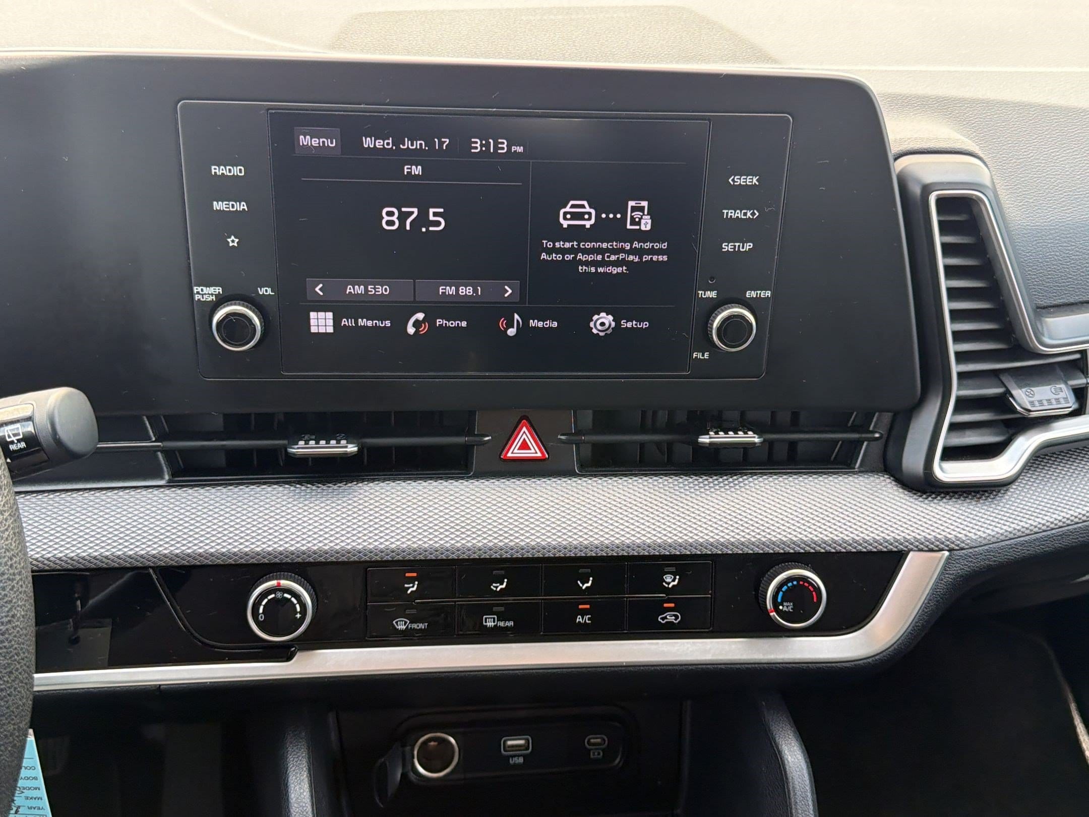 2025 Kia Sportage LX - Photo 24