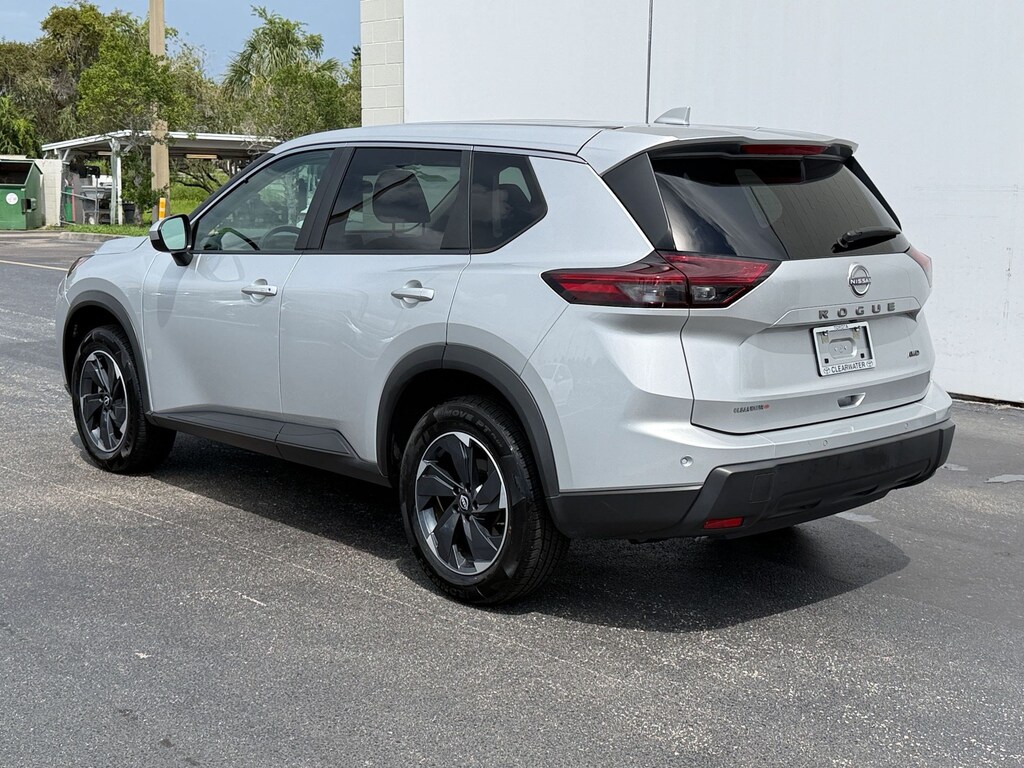 Used 2025 Nissan Rogue Rogue SV Intelligent AWD (AWD SV) SUV