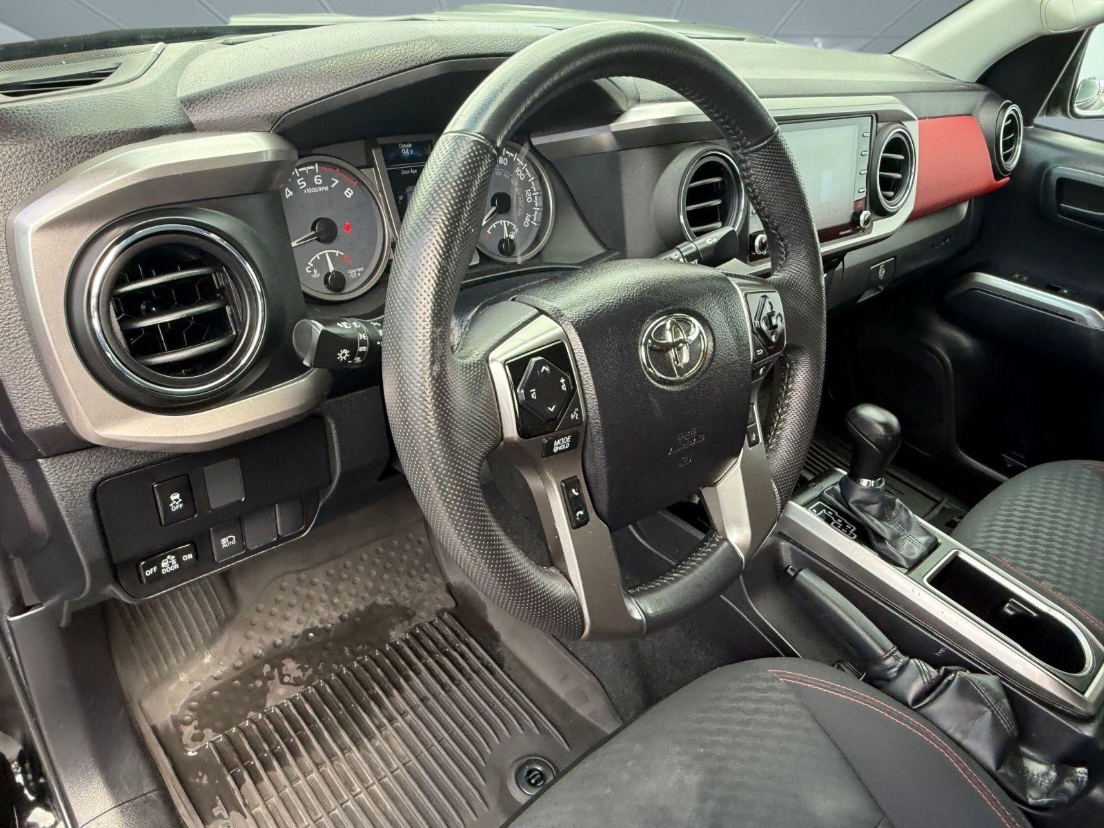 2023 Toyota Tacoma SR5 Double Cab V6 photo 4