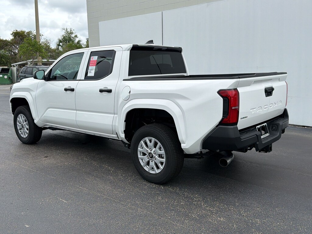 Used 2026 Toyota Tacoma Tacoma SR (SR Double Cab 5 Bed AT (Natl)) Truck Double Cab