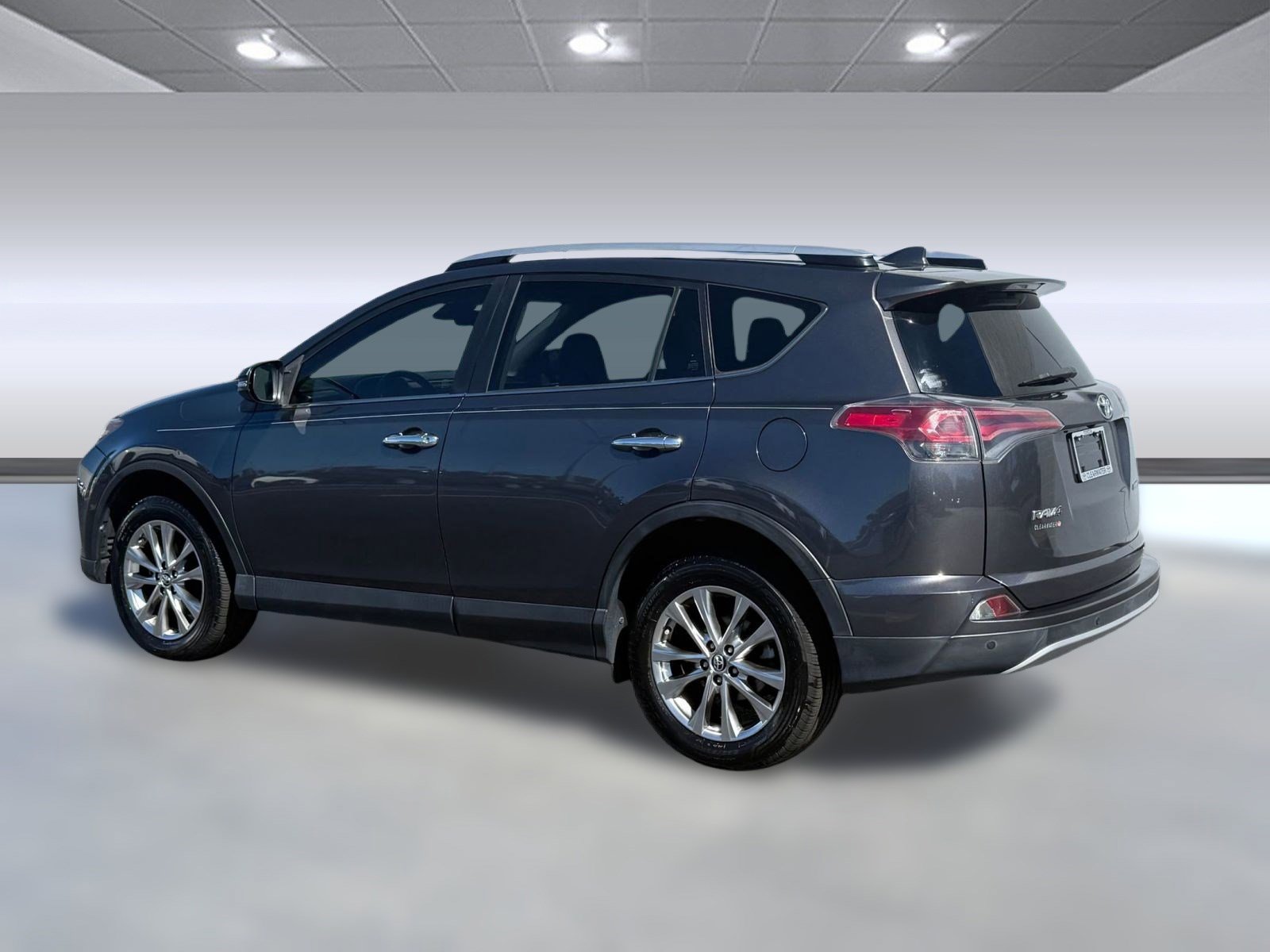 2016 Toyota RAV4 Limited photo 2
