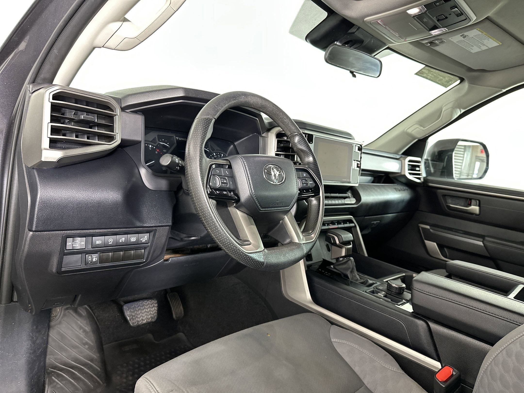 2024 Toyota Tundra SR5 CrewMax photo 3