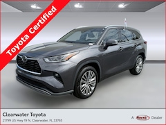 Used 2022 Toyota Highlander Platinum SUV for sale in Fort Myers