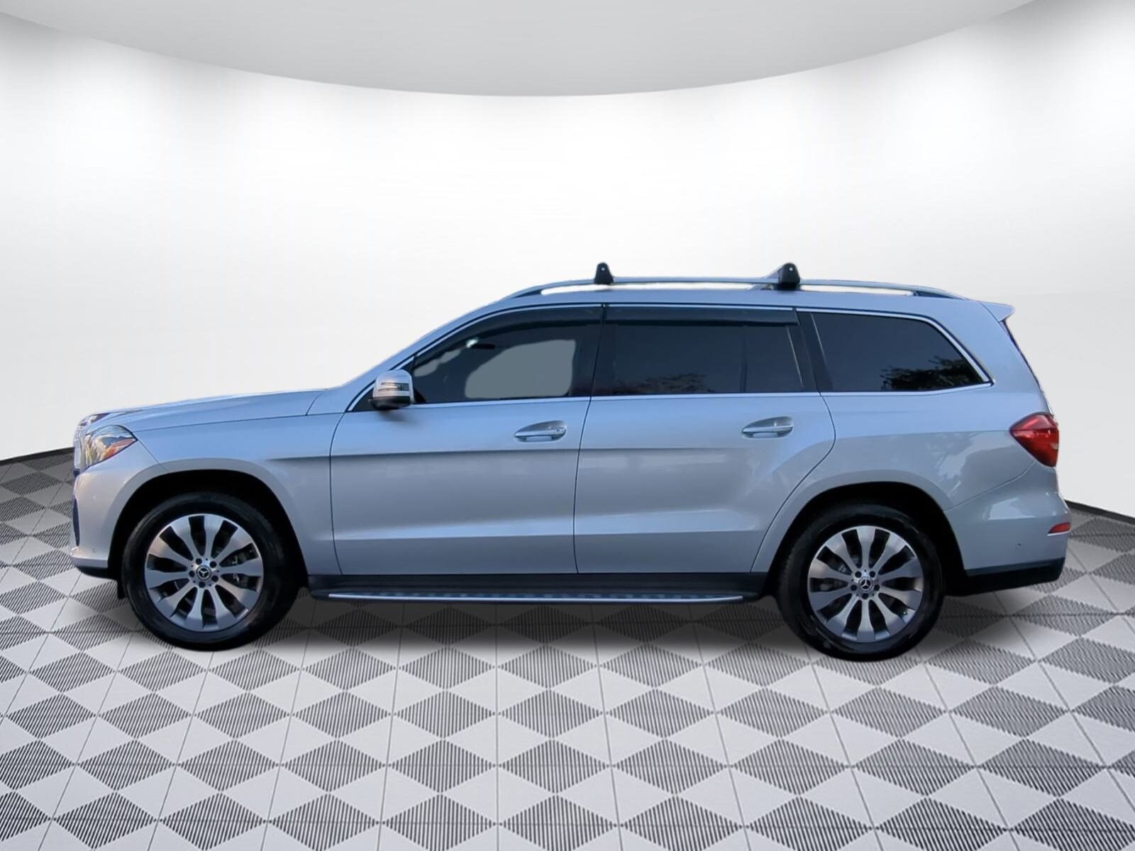 2019 Mercedes Benz GLS 450 photo 2