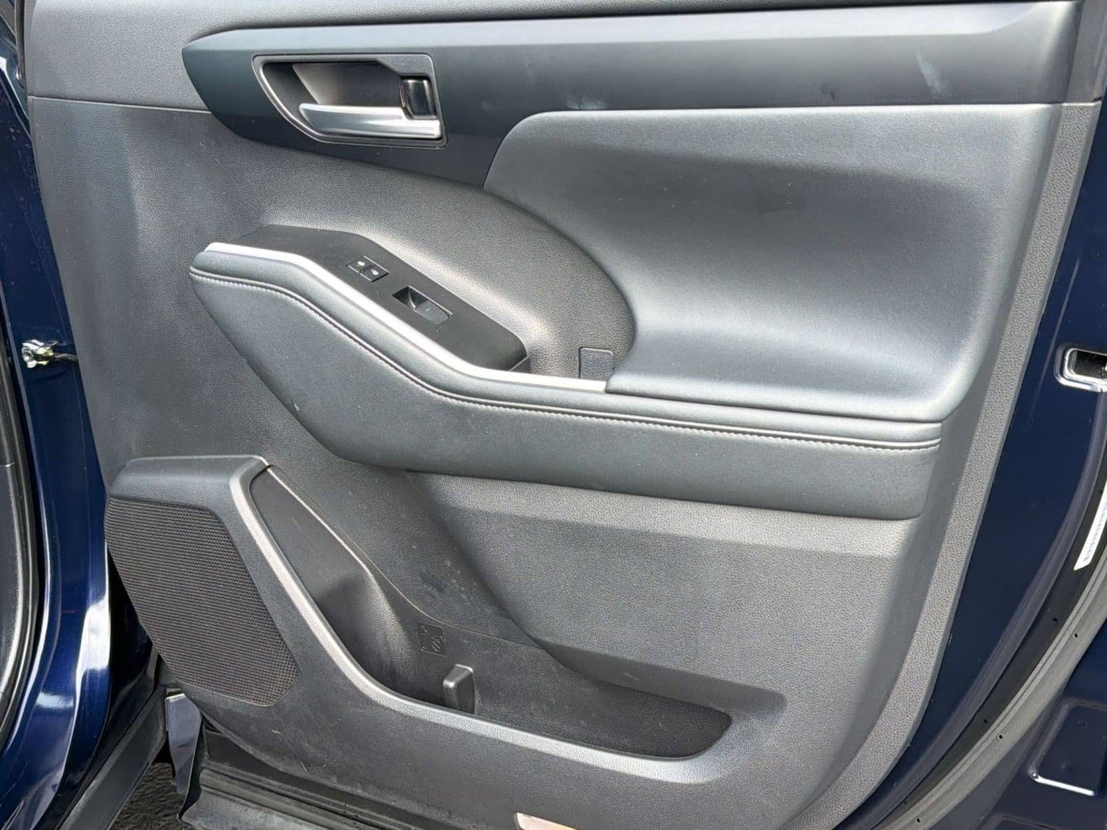 2025 Toyota Highlander XSE - Photo 21