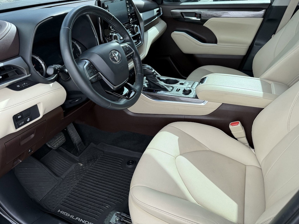 Certified 2021 Toyota Highlander Limited (Limited AWD (Natl)) SUV
