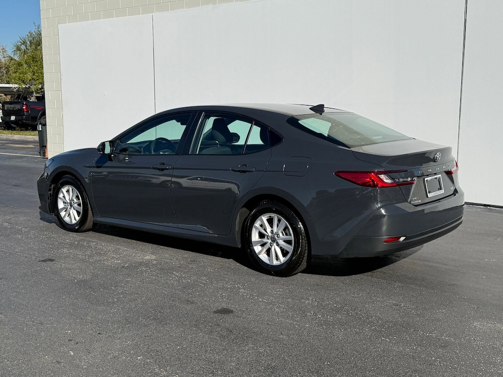 Used 2025 Toyota Camry LE (LE (Natl)) Sedan