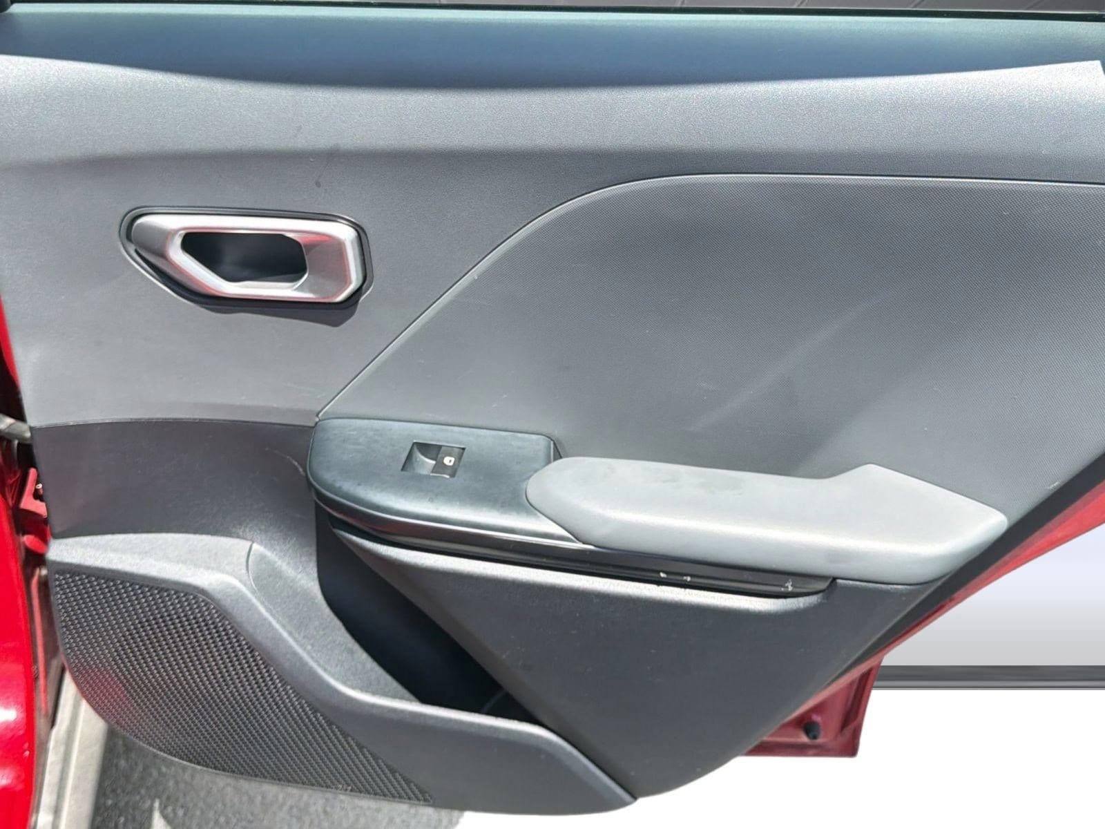 2025 Kia K4 LXS - Photo 30