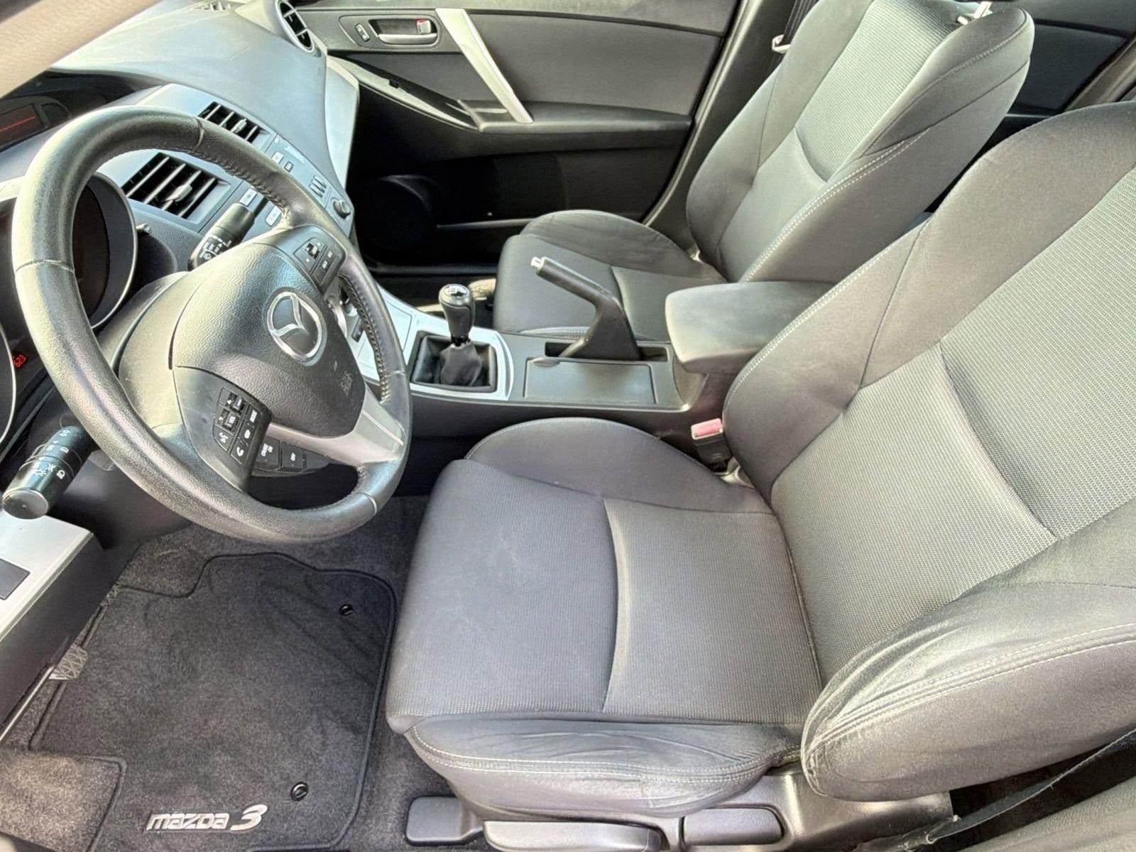 Mazda3 S Sport (4dr Sdn Man S Sport) Sedan