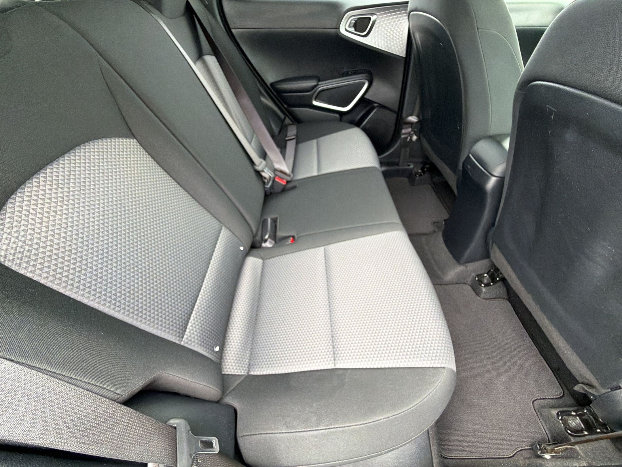 2025 Kia Soul LX - Photo 33