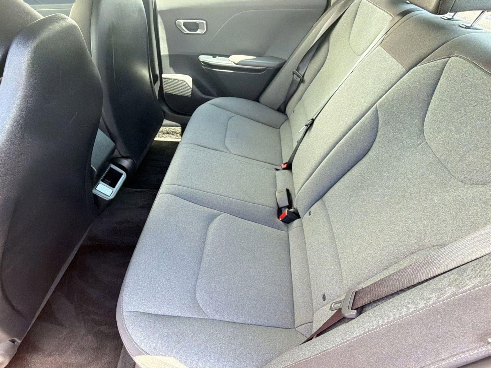 2025 Kia K4 LXS - Photo 28