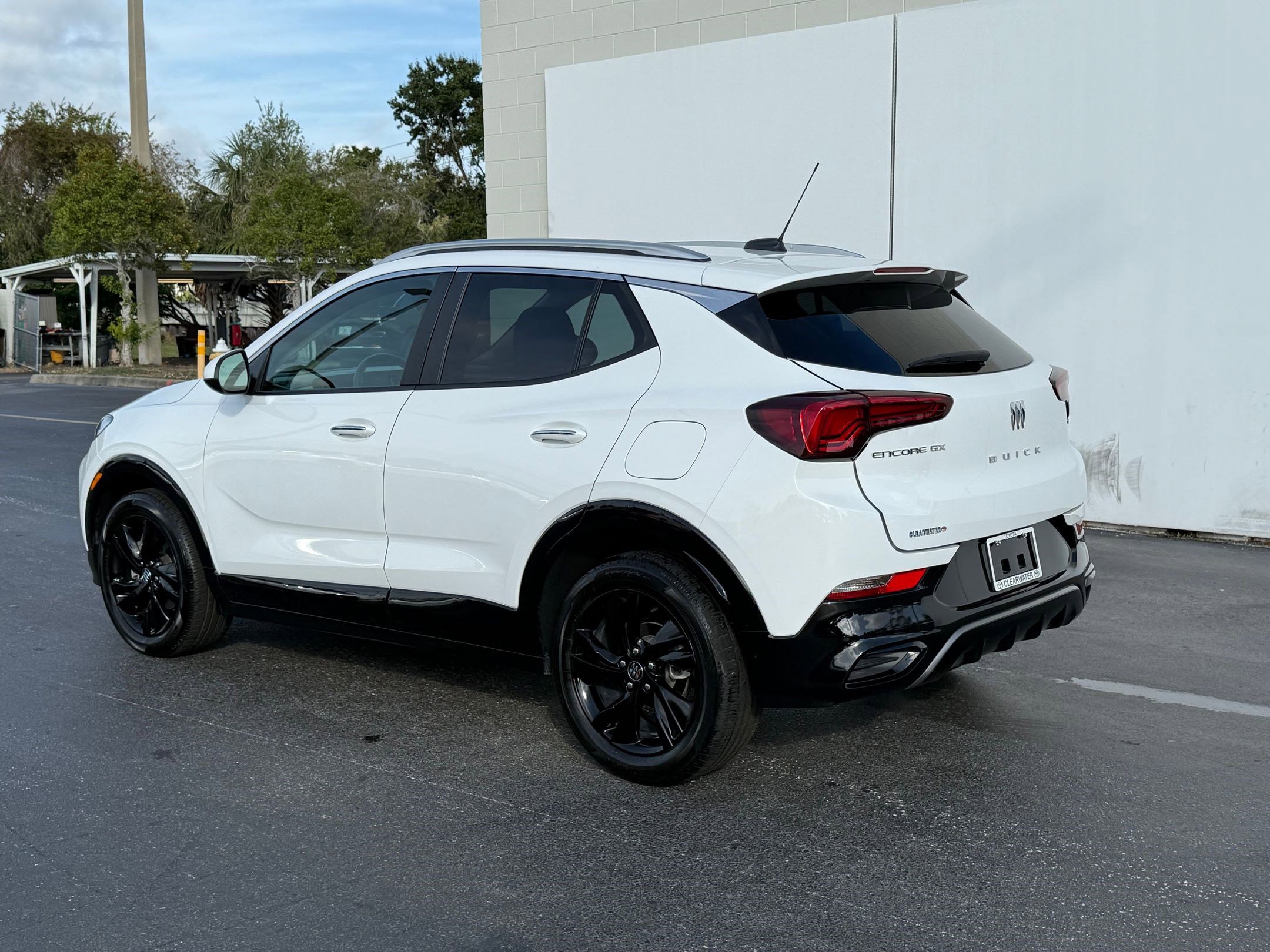 2024 Buick Encore GX Sport Touring photo 3