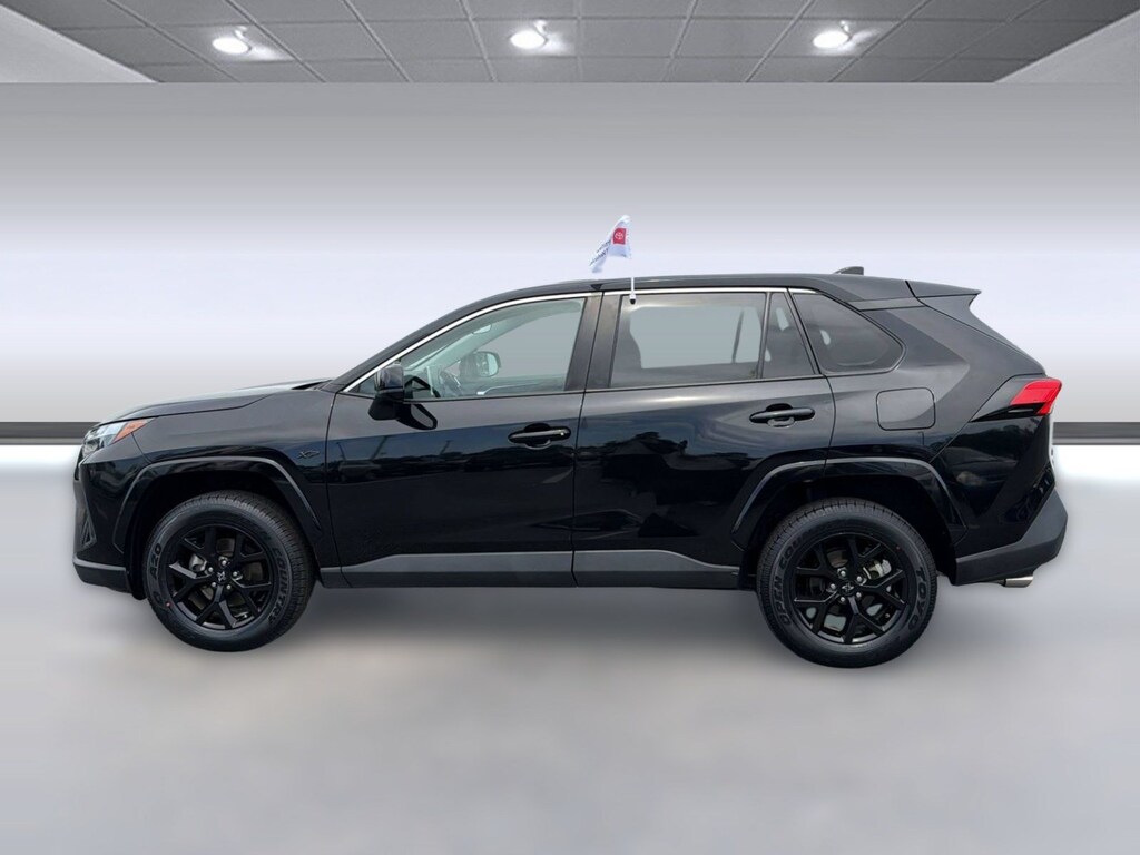 Used 2024 Toyota RAV4 LE (LE FWD (Natl)) SUV