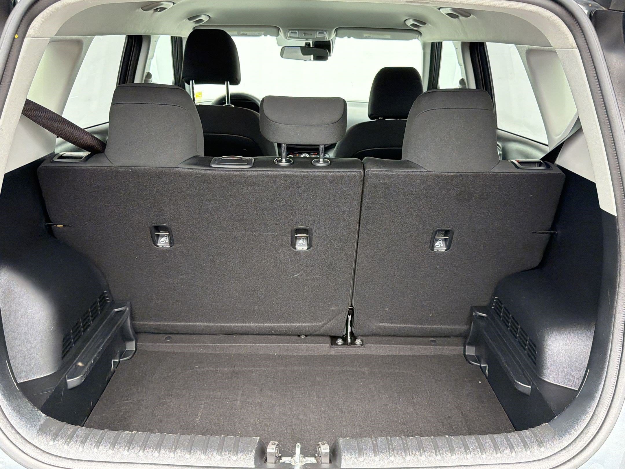 2025 Kia Soul LX - Photo 24