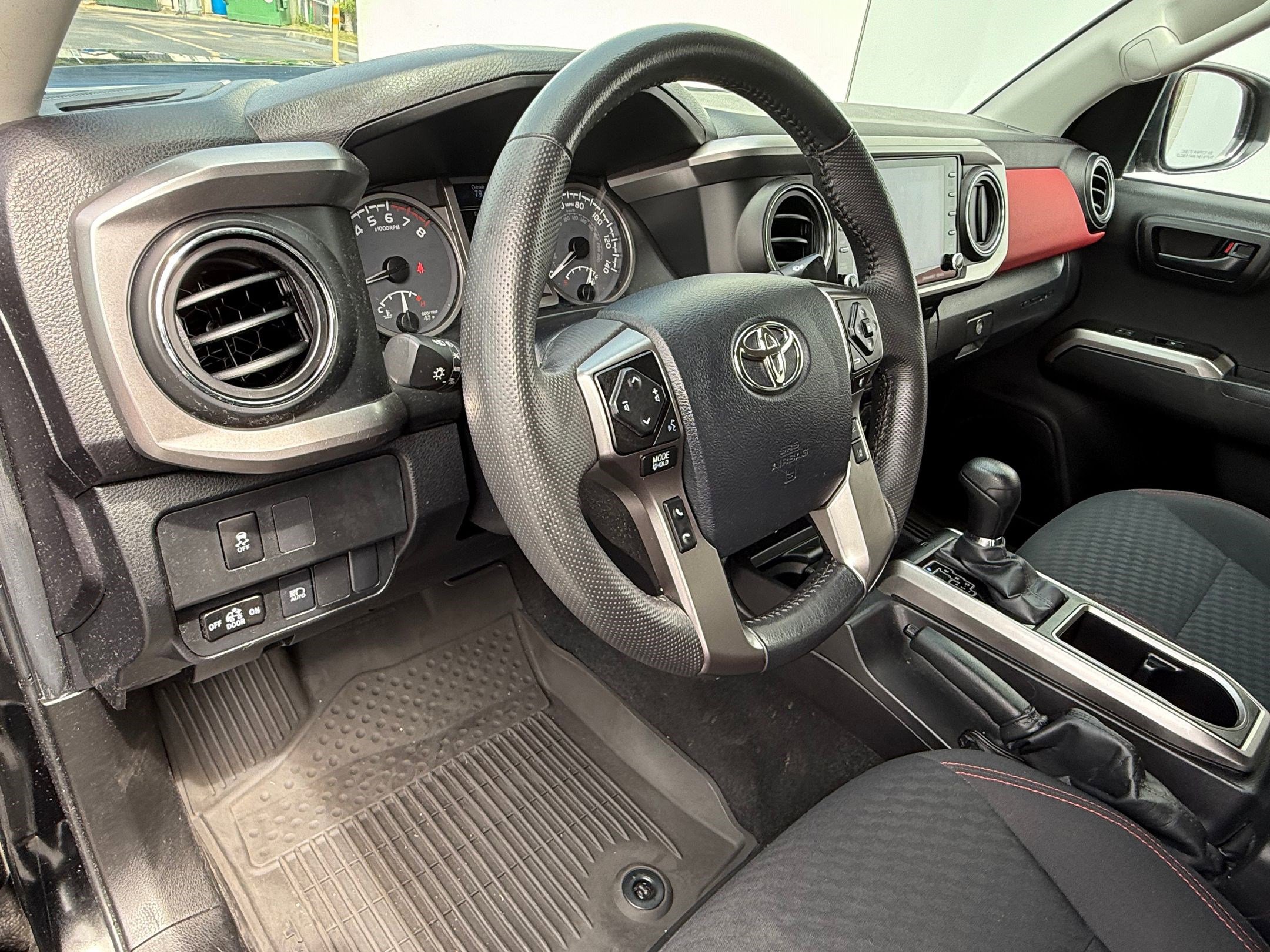 2023 Toyota Tacoma SR5 Double Cab V6 photo 4