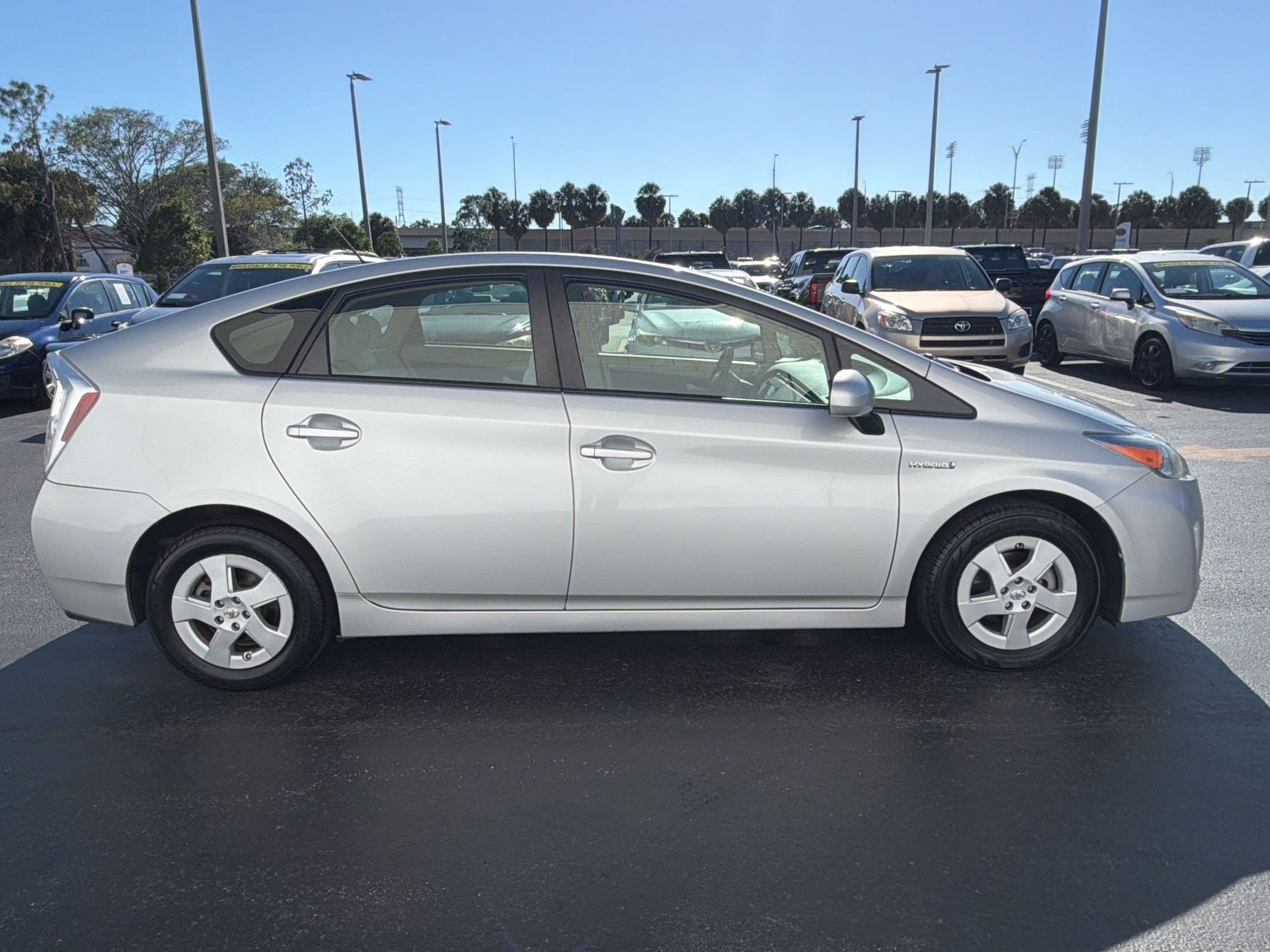 Prius III (5dr HB III (Natl)) Hatchback