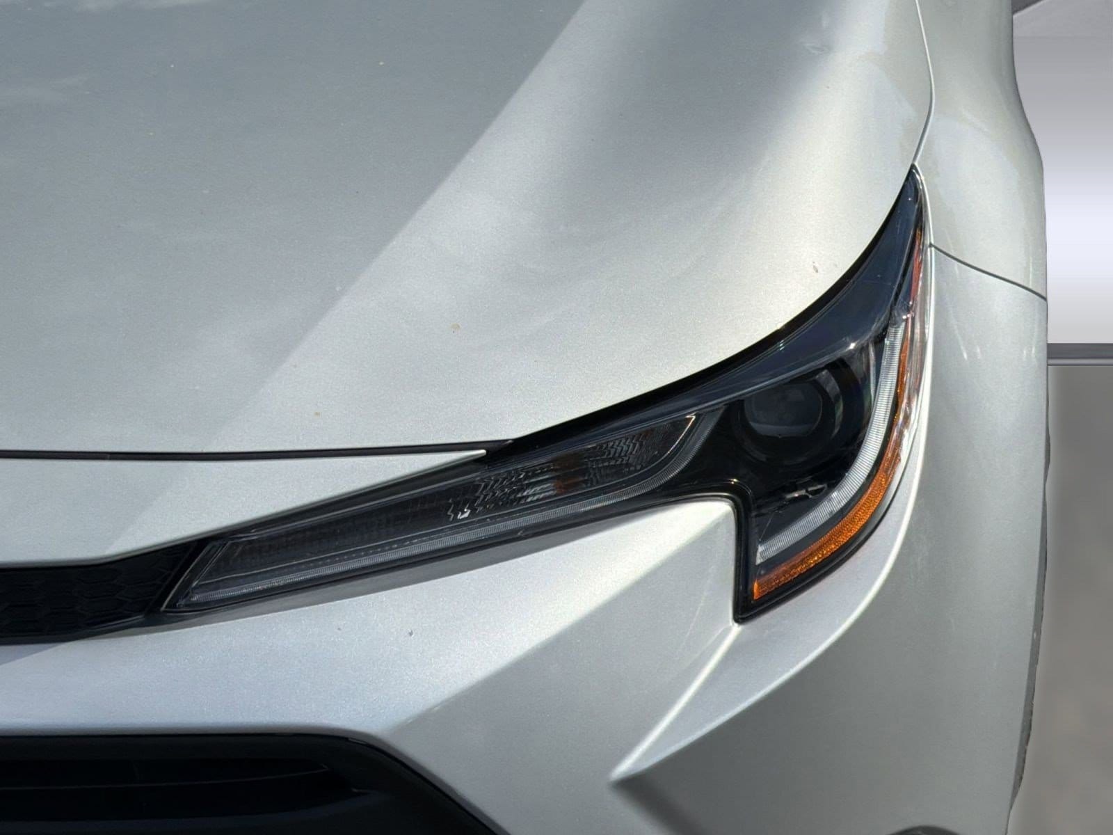 2025 Toyota Corolla LE - Photo 11